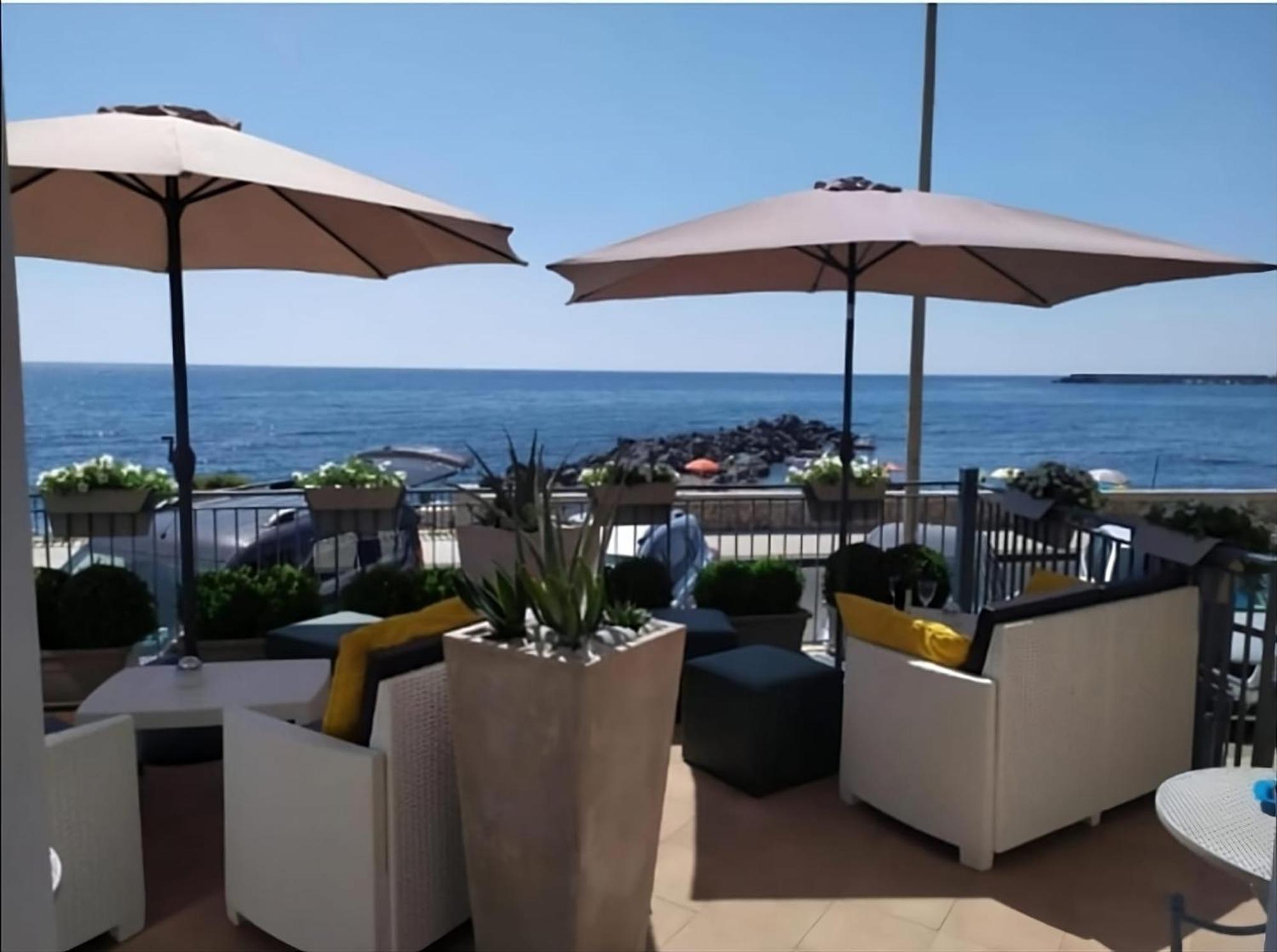 Zi Dima Apartments Giardini Naxos Exteriör bild